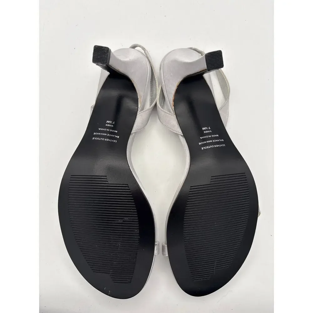 Women’s Jennifer Moore Size 7.5 Silver Slingback Heels